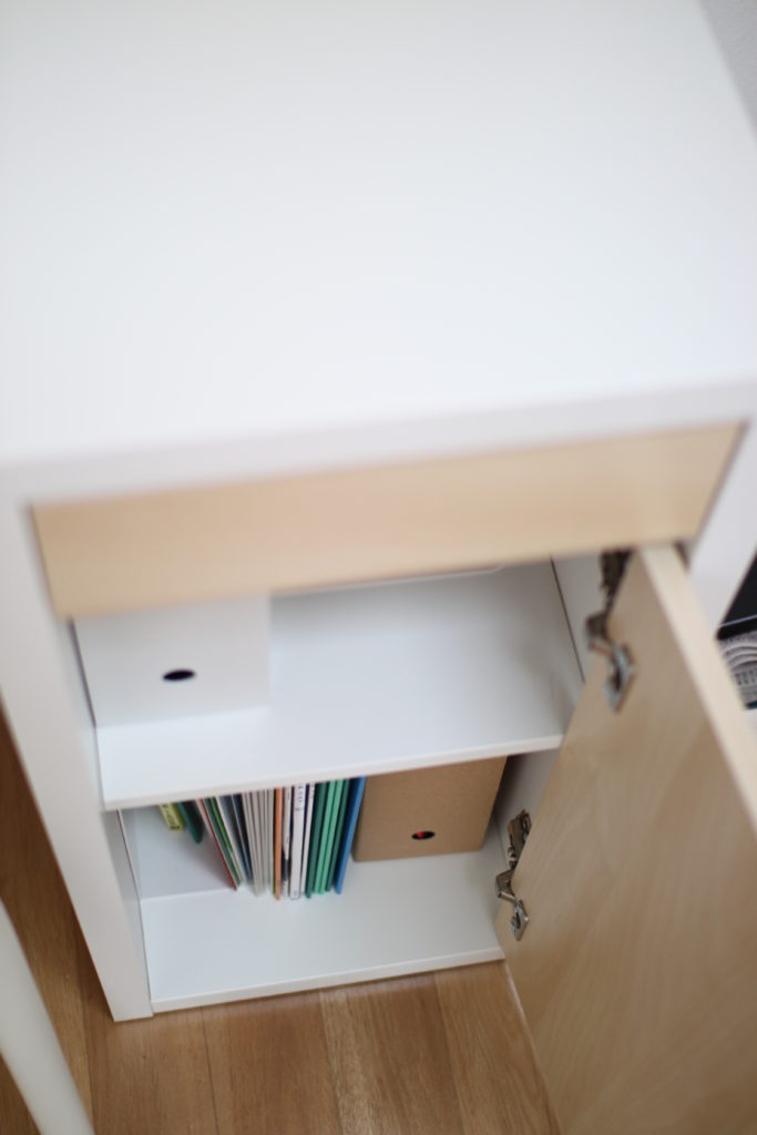 IKEAのMICKEのデスク机のサイド収納ユニット