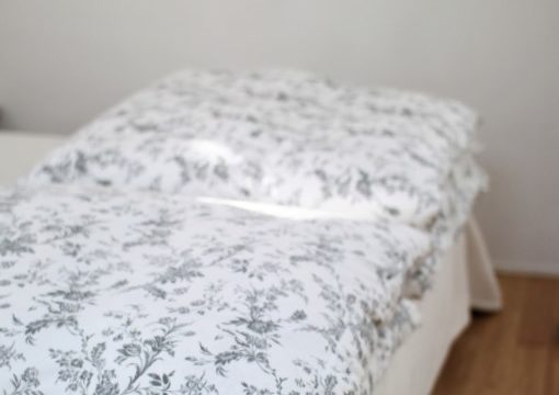 門倉多仁亜さんのベッドメイキングを真似しています